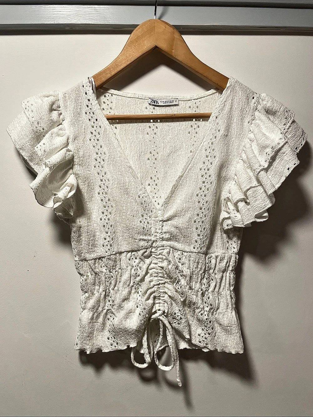 🔥NWOT🔥 Romantic Zara White Ruffle Eyelet Crop Top White Like New ✨fairy core ✨